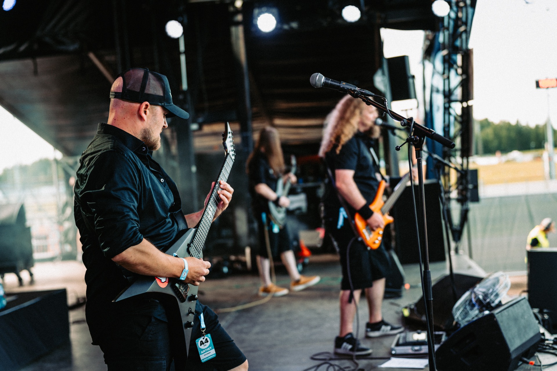 Melodic metal vs metalcore. Photo: Harri Säynevirta